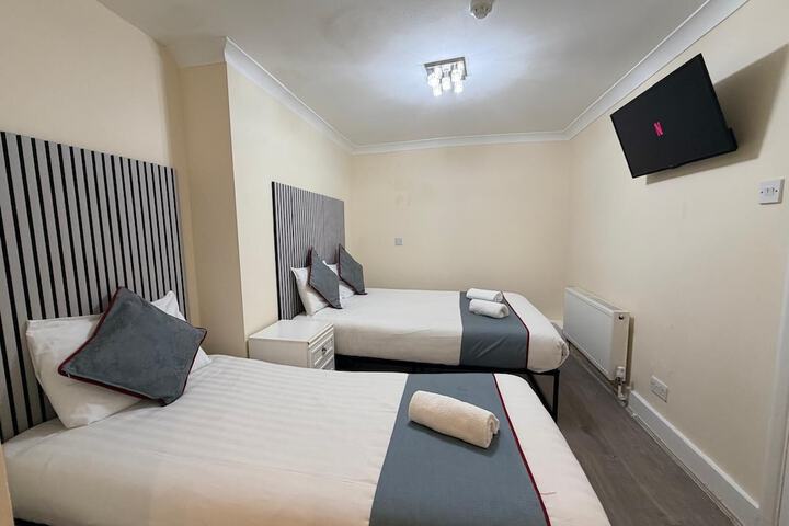 Room 49 of 96