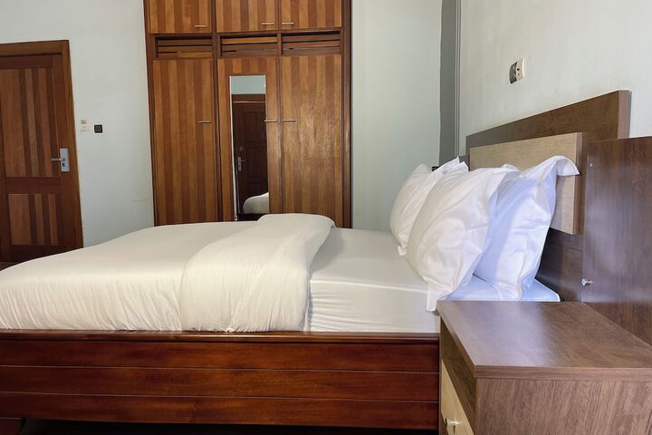 Room 22 of 124