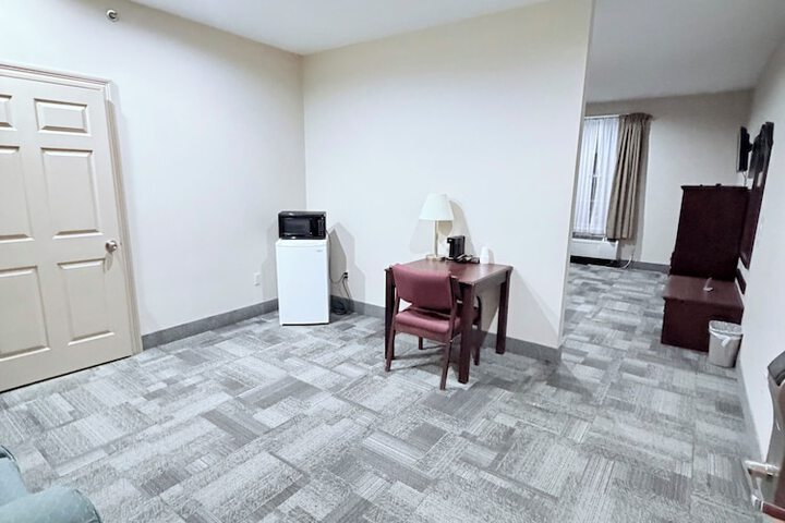 Room 13 of 19