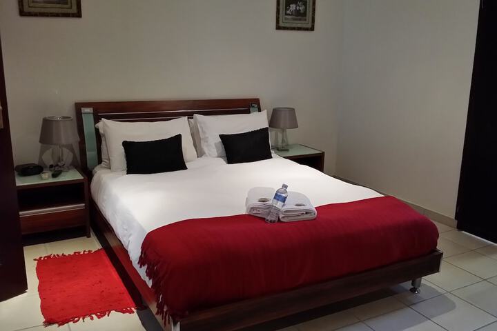 Room 4 of 22