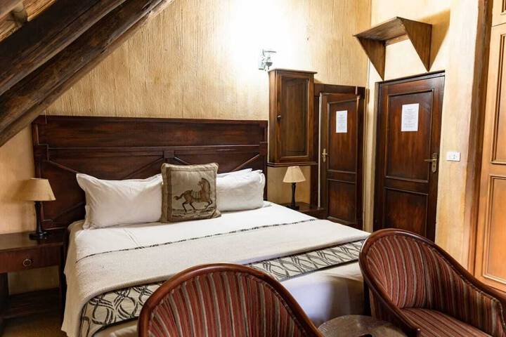 Room 10 of 63