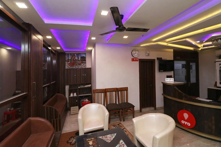 CHIRAG PANKAJ RESIDENCY BY OYO ROOMS