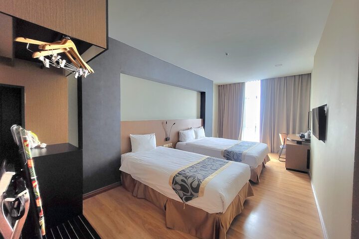 Room 12 of 55