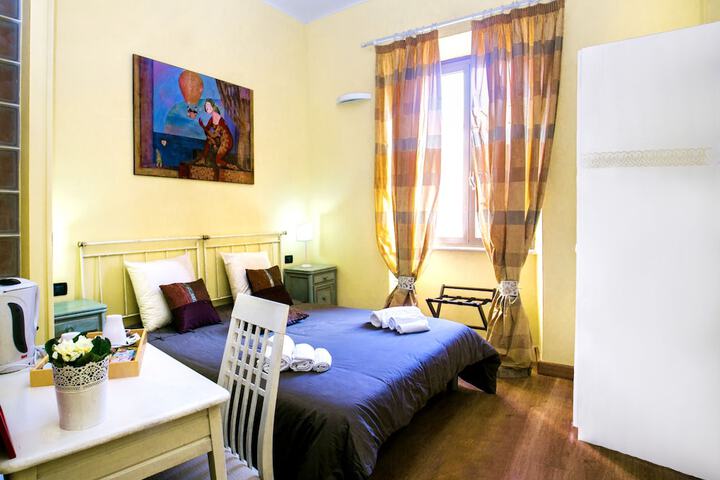 Room 4 of 30