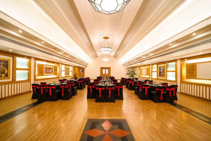 Ballroom/Hall 67 of 86