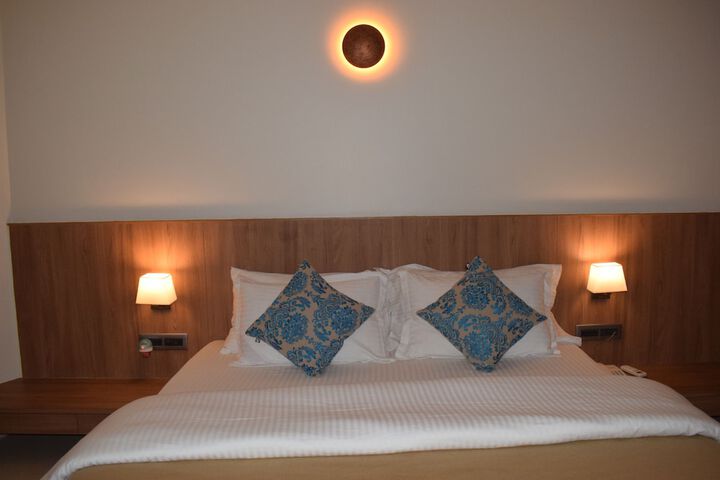 Room 13 of 54