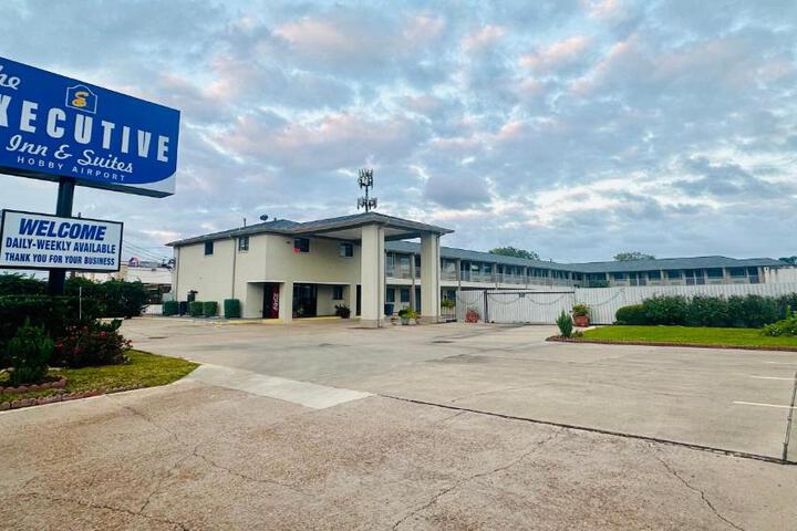 Executive Inn and Suites Houston in Houston, TX