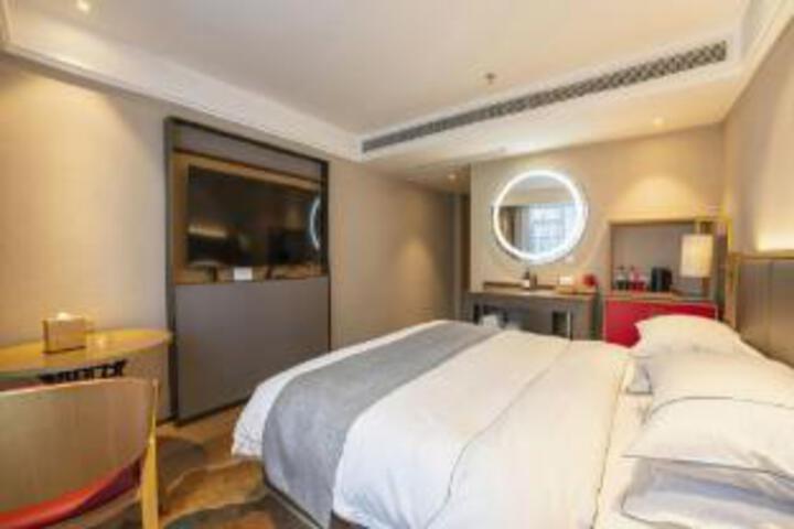 Room 19 of 19