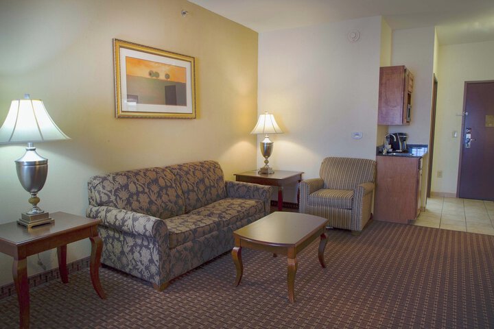 Room 27 of 72