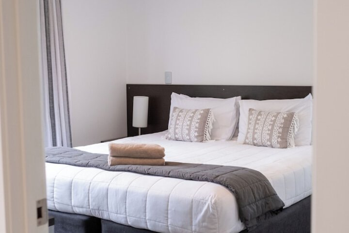 The Claremont Motels &  Apartments in Martinborough