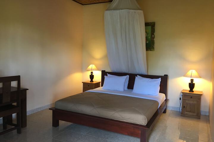Room 13 of 79