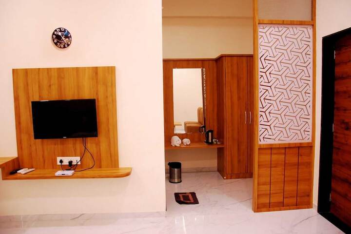 Room 10 of 51