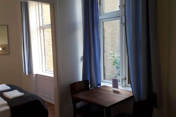 Room 42 of 56