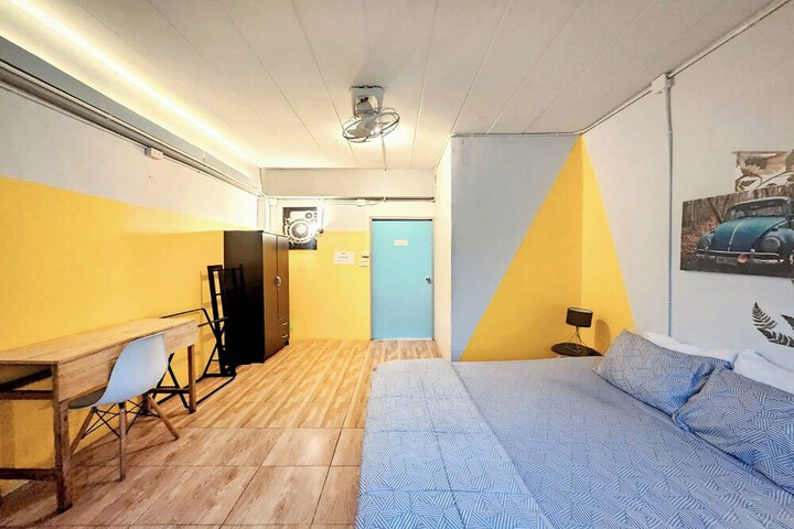 Room 19 of 94