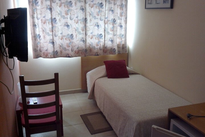 Room 7 of 22