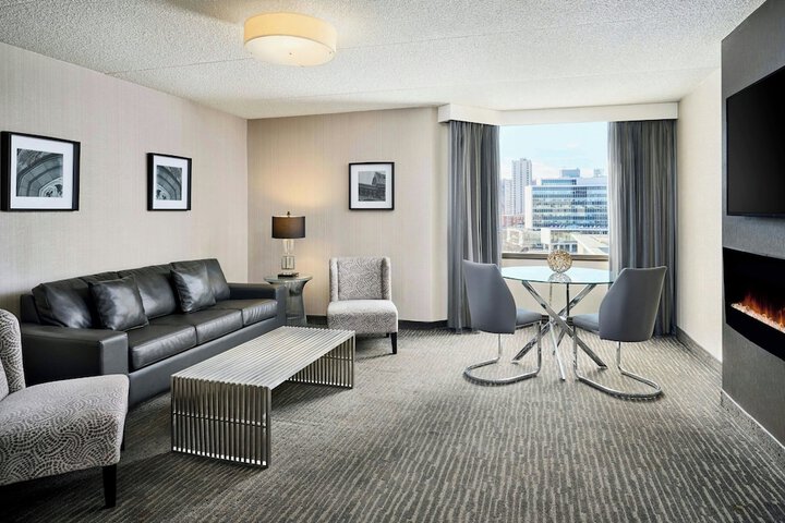 Room 20 of 99