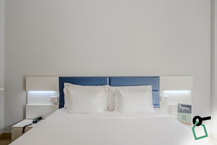 Room 42 of 64