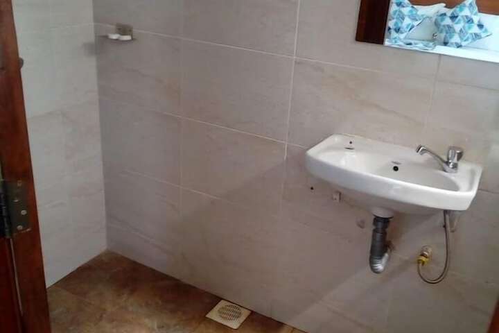 Room 18 of 29