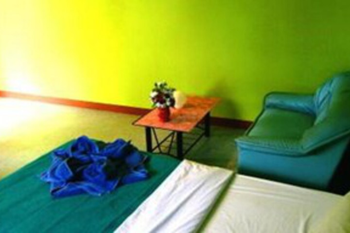 Room 5 of 39