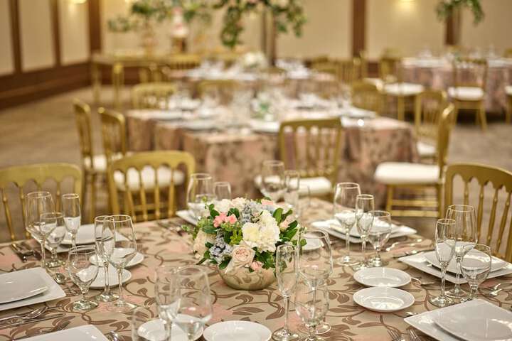 Ballroom/Hall 89 of 139