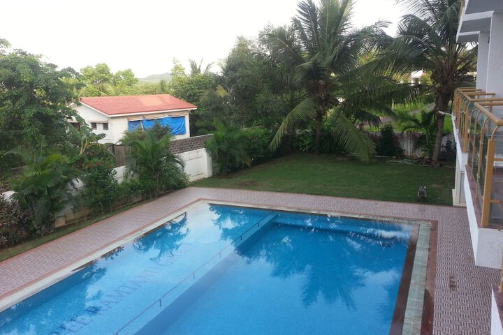 Pool 24 of 62