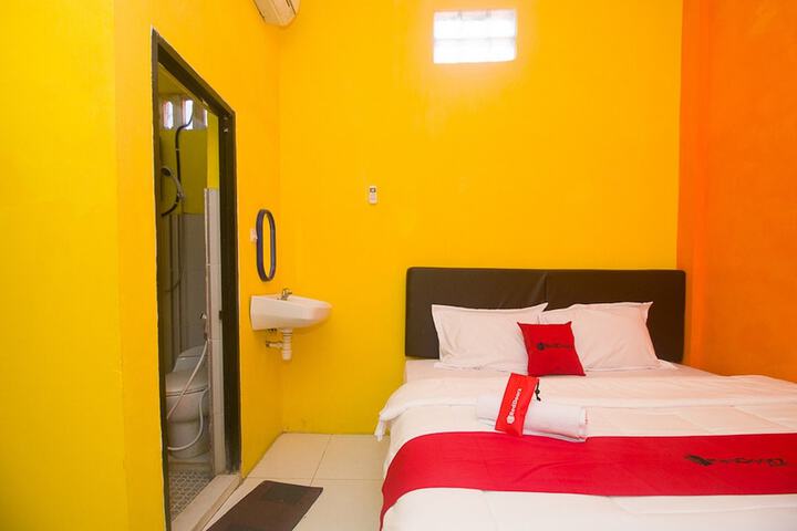 Room 9 of 27