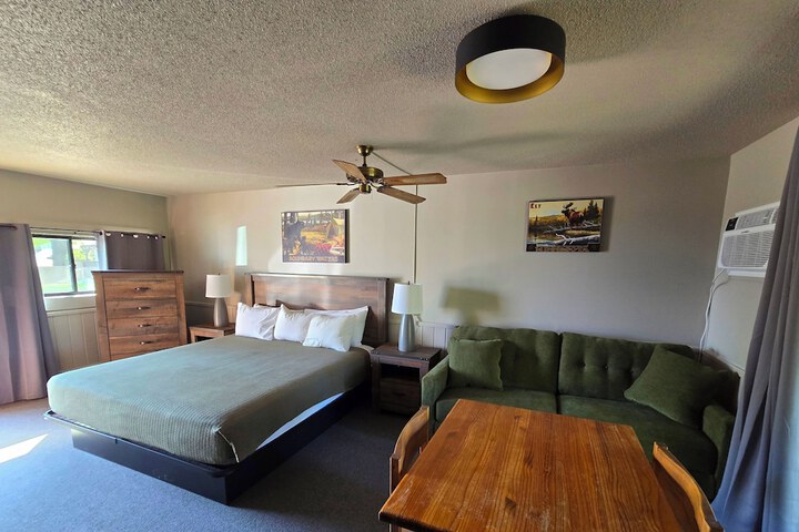 Room 25 of 167