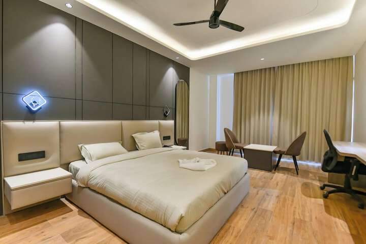 Room 15 of 26