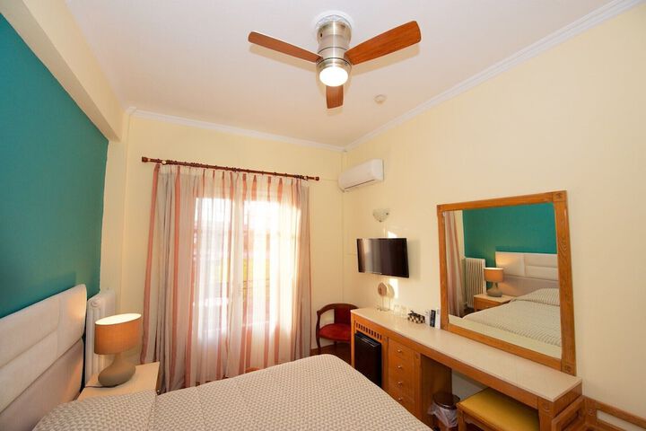 Room 6 of 39