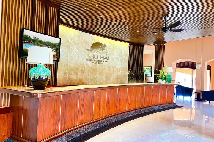 Lobby Entry