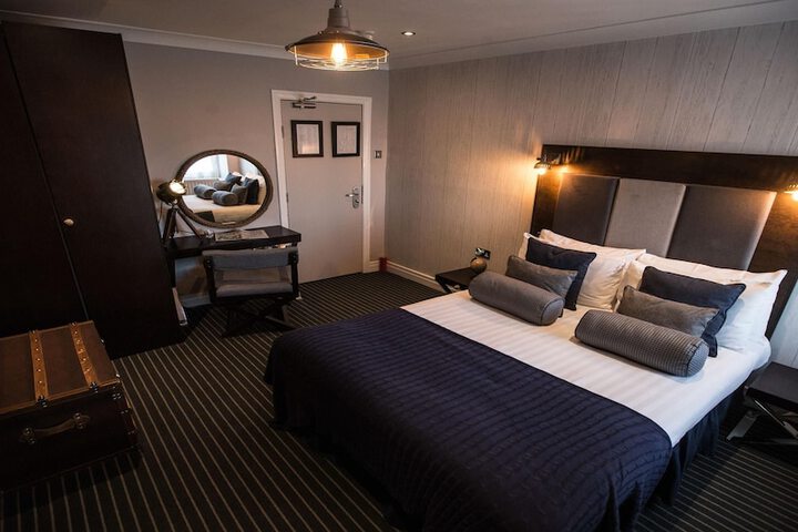 Room 40 of 92