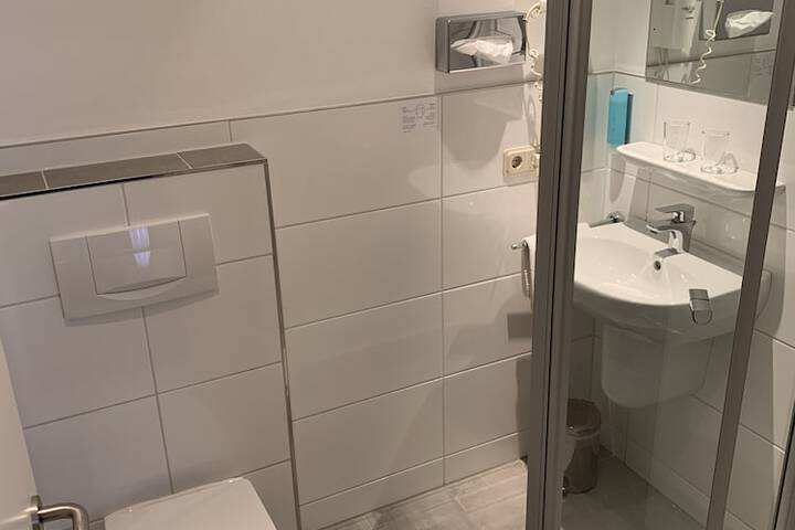 Room 14 of 43