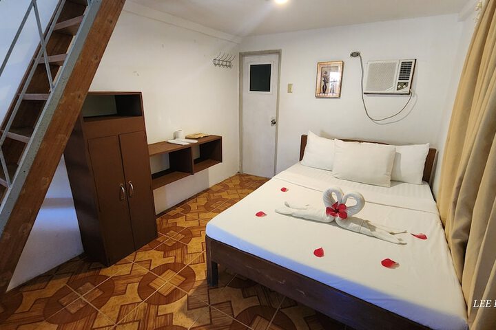 Room 76 of 141