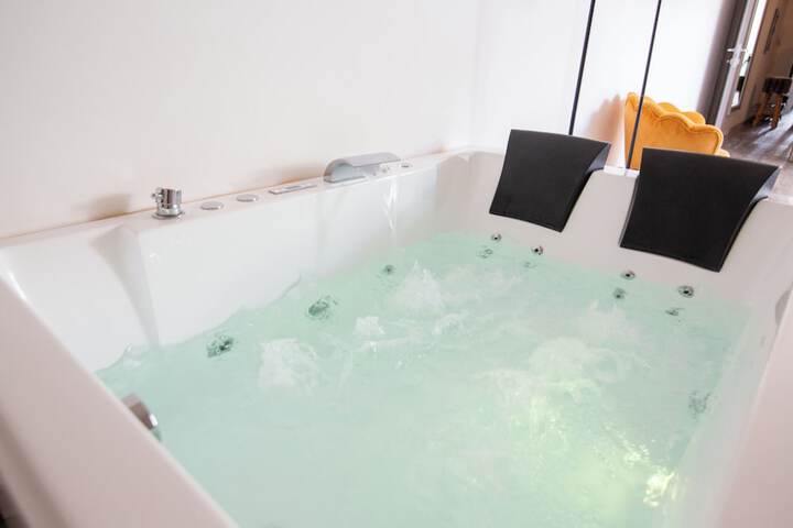 Spa 44 of 112