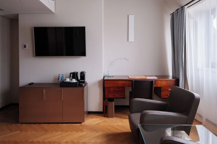 Room 31 of 105