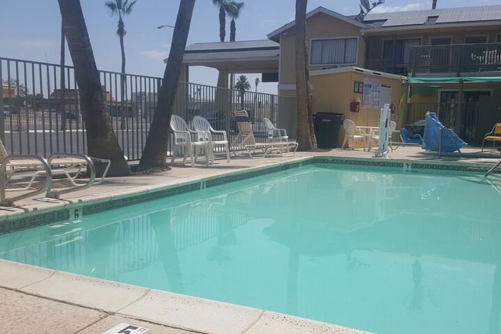 Pool 43 of 47