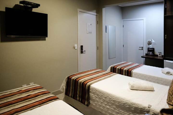 Room 14 of 61