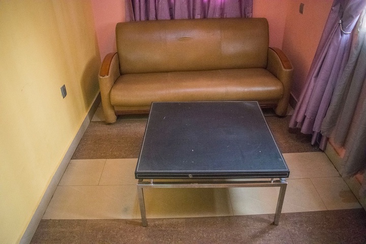 Room 8 of 68
