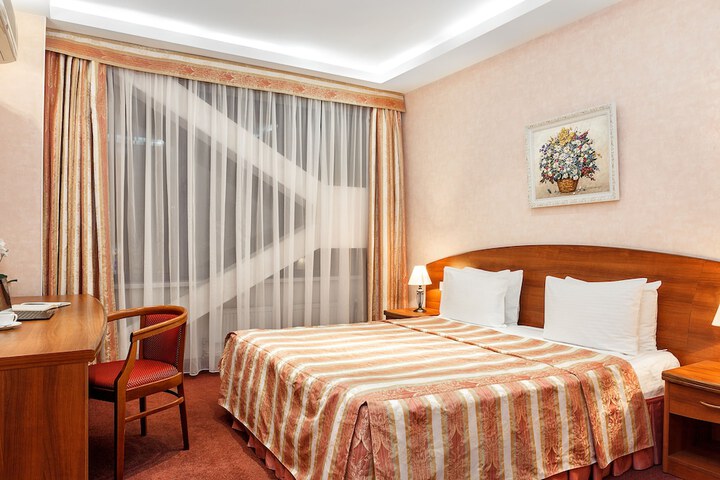 Room 26 of 74