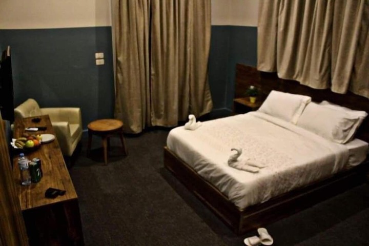 Room 12 of 47