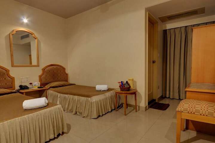 Room 15 of 43