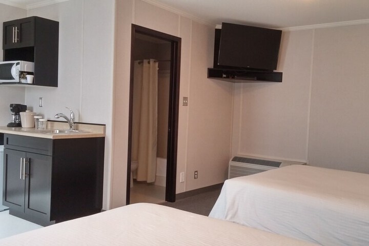 Room 2 of 21