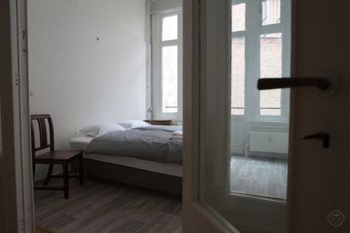 Room 39 of 168