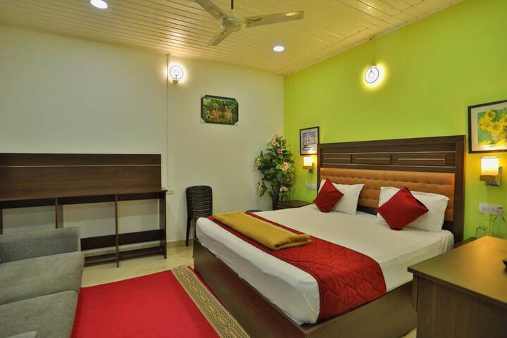 Room 2 of 14