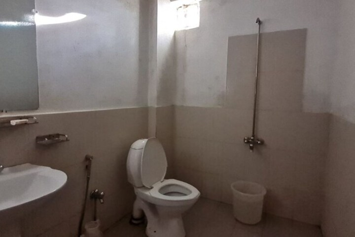 Room 8 of 54