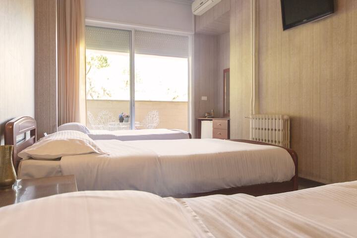Room 7 of 21