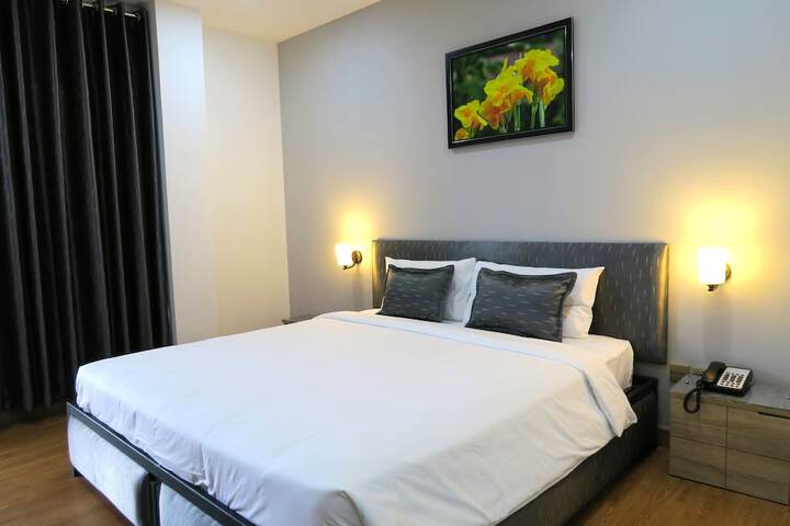 Room 10 of 74