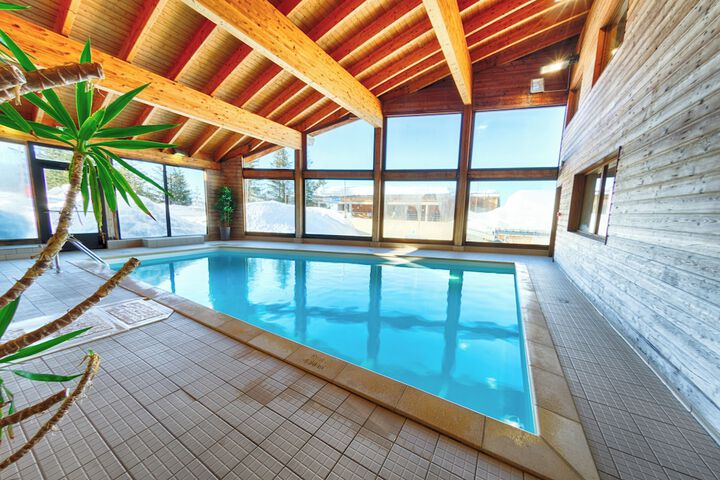 Pools & Facilities