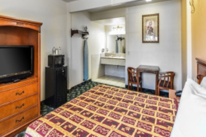 Room 81 of 192