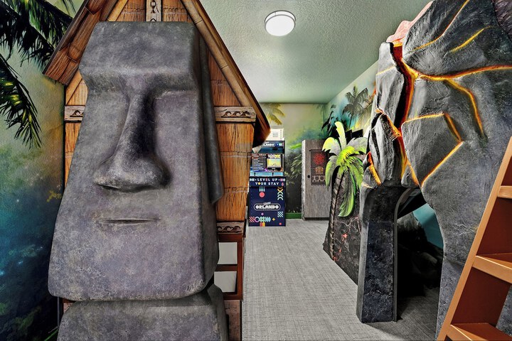 Children's theme room